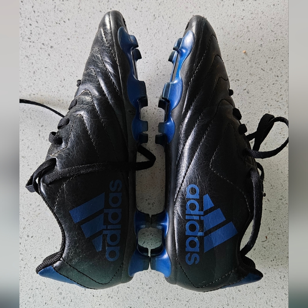 Adidas Black/Blue Soccer Goletto VIII Cleats (Little Kid Size 1 1/2)